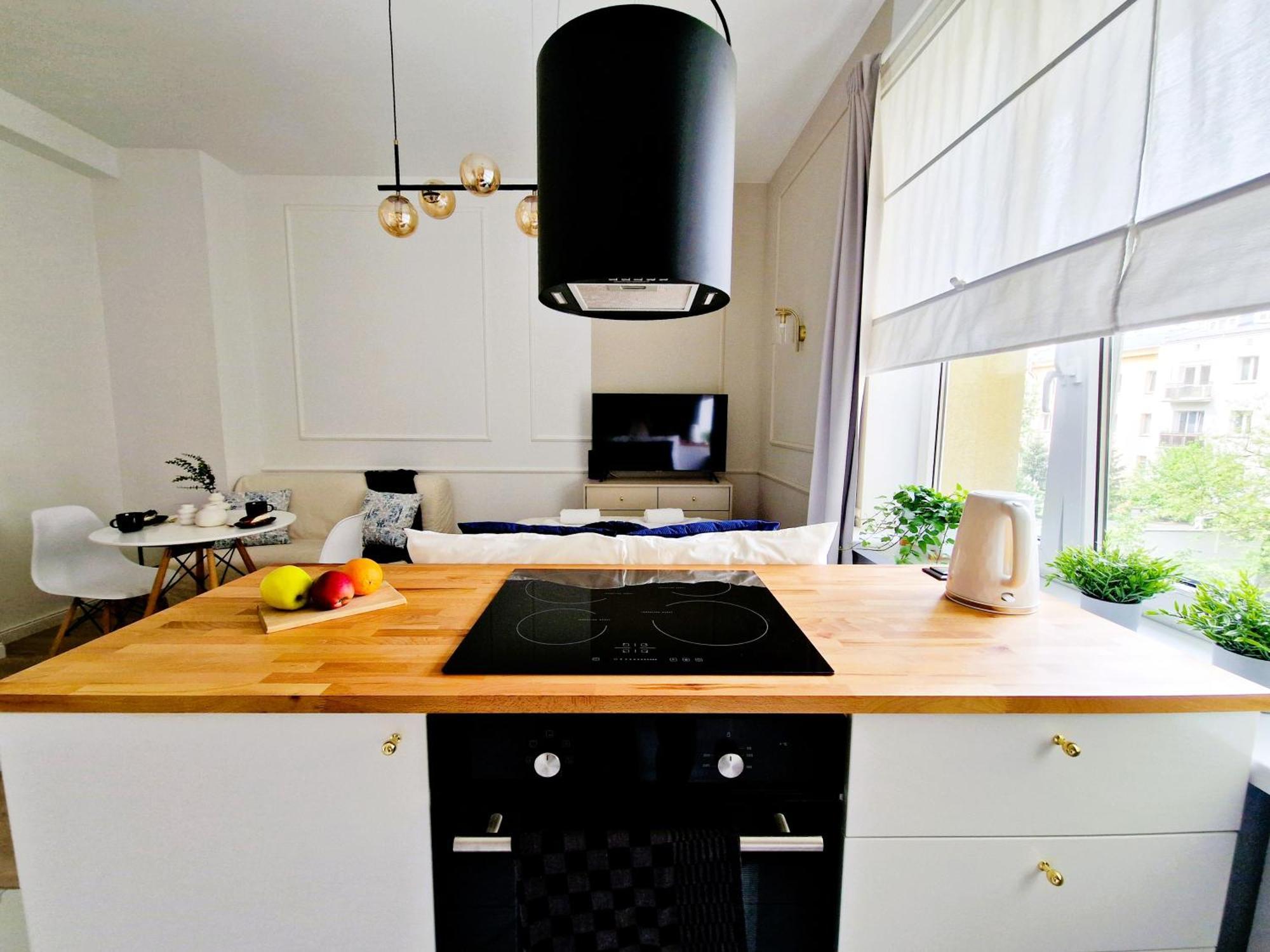 J&W Apartments Grojecka Glam Flat ワルシャワ エクステリア 写真