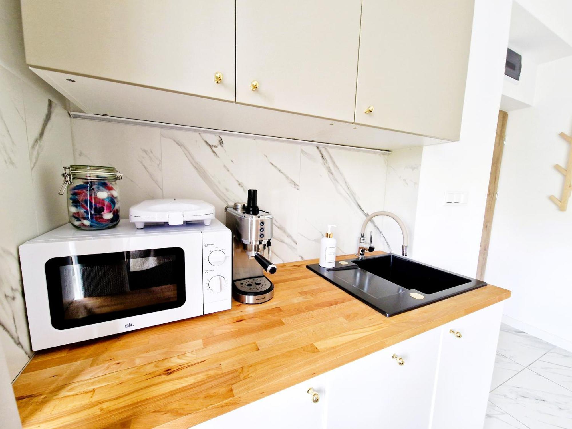 J&W Apartments Grojecka Glam Flat ワルシャワ エクステリア 写真