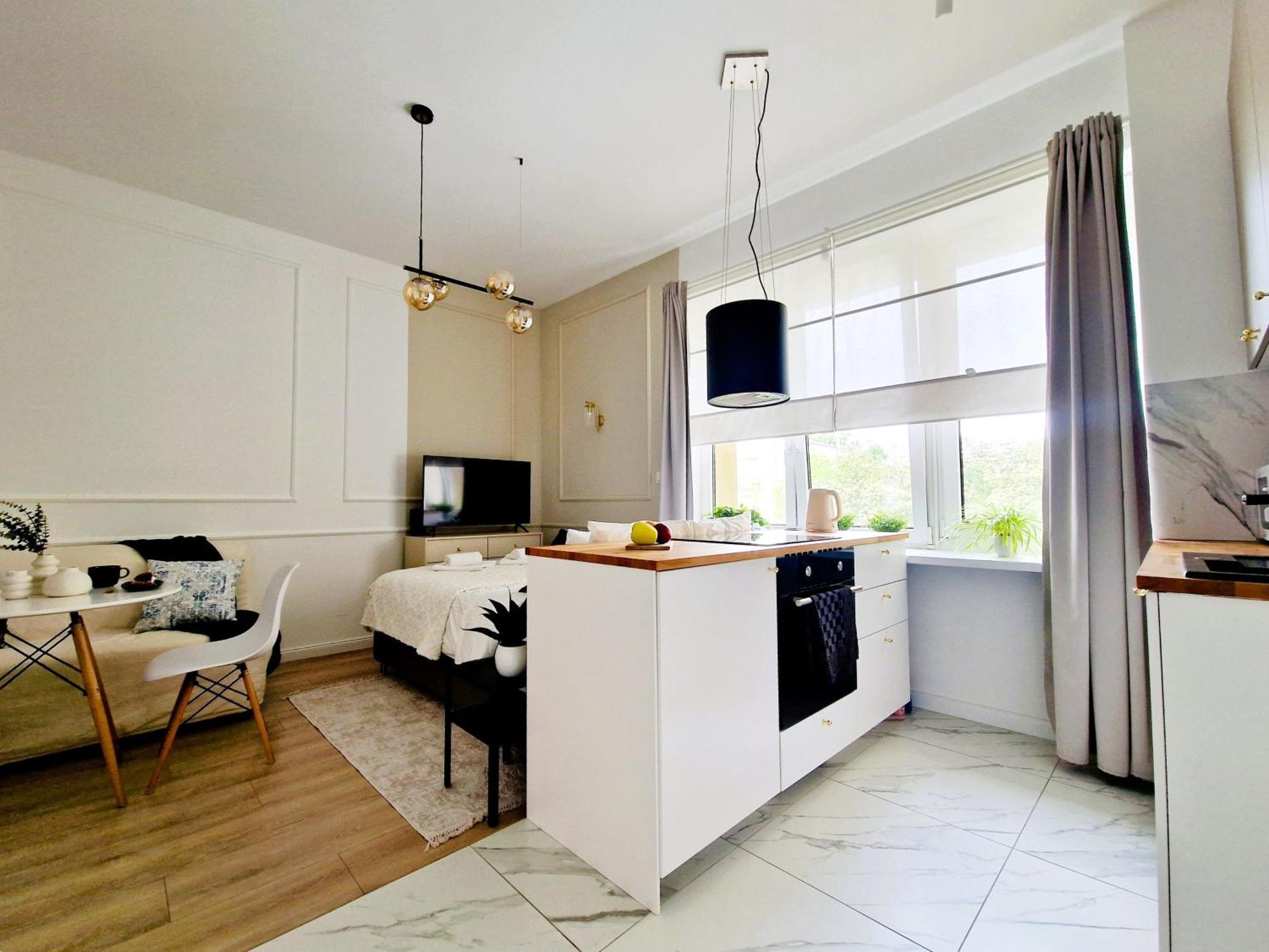J&W Apartments Grojecka Glam Flat ワルシャワ エクステリア 写真